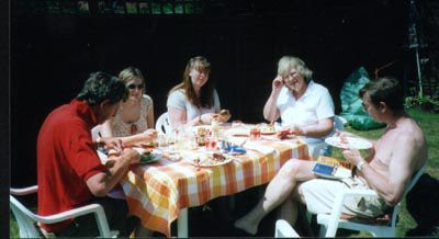 Nigel-Faye-Lorna-Gill-Roy-at Back garden in Cheltenham july1999